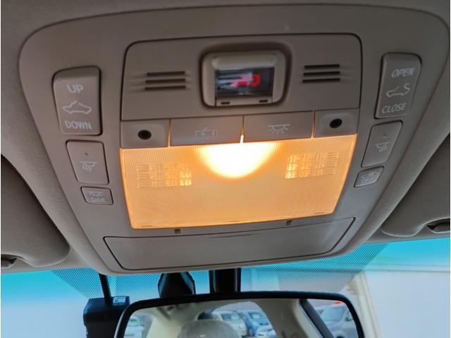 クラウン ロイヤルサルーンi-Four Uパッケージ☆4WD☆ ☆サンルーフ☆メーカーナビ☆フルセグTV☆Bluetooth☆バックカメラ☆本革シート☆パワーシート☆シートベンチレーション☆シートヒーター☆スマートキー2個☆プッシュスタート☆ドラレコ☆ETC☆(63枚目)