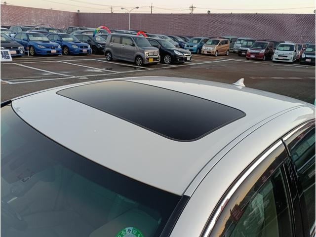 クラウン ロイヤルサルーンi-Four Uパッケージ☆4WD☆ ☆サンルーフ☆メーカーナビ☆フルセグTV☆Bluetooth☆バックカメラ☆本革シート☆パワーシート☆シートベンチレーション☆シートヒーター☆スマートキー2個☆プッシュスタート☆ドラレコ☆ETC☆(69枚目)