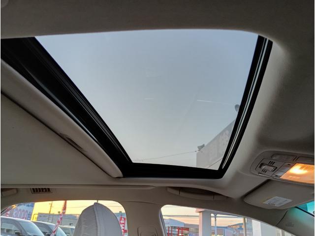 クラウン ロイヤルサルーンi-Four Uパッケージ☆4WD☆ ☆サンルーフ☆メーカーナビ☆フルセグTV☆Bluetooth☆バックカメラ☆本革シート☆パワーシート☆シートベンチレーション☆シートヒーター☆スマートキー2個☆プッシュスタート☆ドラレコ☆ETC☆(71枚目)