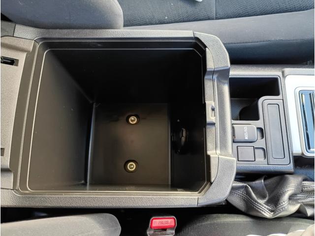 ランドクルーザープラド TX☆4WD☆禁煙☆5人乗り仕様☆サンルーフ☆ ☆サンルーフ☆SDナビ☆フルセグTV☆Bluetooth☆バックカメラ☆トヨタセーフティセンス☆レーダークルーズ☆クリアランスソナー☆ETC☆ドラレコ☆LEDヘッドライト&フォグ☆2nd発進モード☆(28枚目)