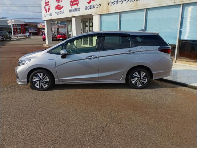 シャトル ハイブリッド ホンダセンシング☆禁煙☆修復歴無☆ ☆純正ナビ☆Bluetooth☆バックカメラ☆ホンダセンシング☆レーダークルーズ☆ETC☆スマートキー2個☆プッシュスタート☆LDW☆プラズマクラスター付AAC☆先行車発進お知らせ機能☆禁煙☆修復歴無(12枚目)