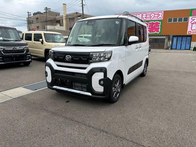 タント ファンクロス　届出済未使用車　衝突軽減ブレーキ　盗難防止システム　アイドリングストップ　ＬＥＤヘッドライト　シートヒーター　バックカメラ　純正アルミホイール　スマートキー（2枚目）