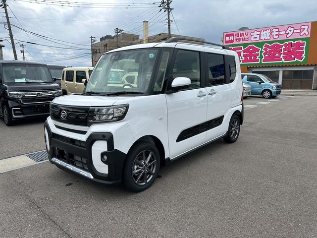 タント ファンクロス　届出済未使用車　衝突軽減ブレーキ　盗難防止システム　アイドリングストップ　ＬＥＤヘッドライト　シートヒーター　バックカメラ　純正アルミホイール　スマートキー（3枚目）