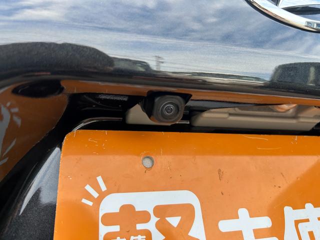 タント カスタムＸ　オートエアコン　シートヒーター　アルミホイール　盗難防止システム　両側パワースライドドア　プッシュスタート　衝突被害軽減ブレーキ　クリアランスソナー（13枚目）