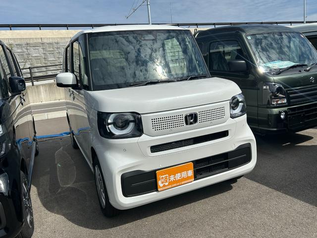 Ｎ－ＢＯＸ ベースグレード　ホンダセンシング　ナビ　左パワースライドドア　４ＷＤ　シートヒーター　アイドリングストップ　オートエアコン　プッシュスタート　横滑り防止装置　電動格納ミラー（3枚目）