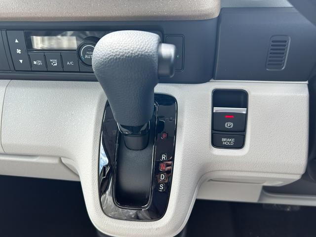 Ｎ－ＢＯＸ ベースグレード　ホンダセンシング　ナビ　左パワースライドドア　４ＷＤ　シートヒーター　アイドリングストップ　オートエアコン　プッシュスタート　横滑り防止装置　電動格納ミラー（33枚目）