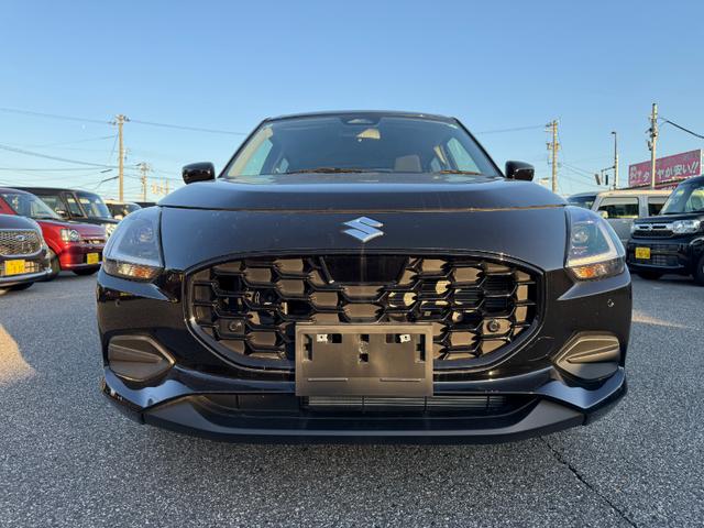 スイフト XG 登録済未使用車 スマートキー オートエアコン 盗難防止 サイドエアバッグ 電動格納式ドアミラー 横滑り防止 パワーステアリング パワーウインドウ エアコン エアバッグ ABS オートライト キーフリー(4枚目)