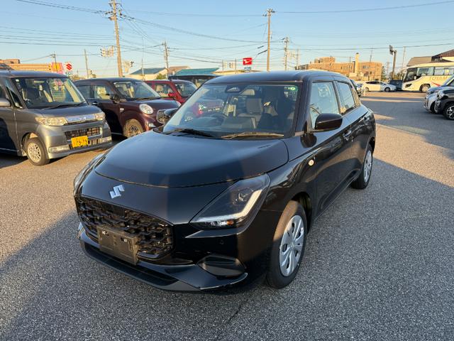 スイフト XG 登録済未使用車 スマートキー オートエアコン 盗難防止 サイドエアバッグ 電動格納式ドアミラー 横滑り防止 パワーステアリング パワーウインドウ エアコン エアバッグ ABS オートライト キーフリー(5枚目)