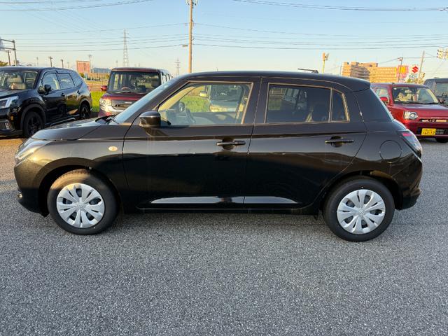 スイフト XG 登録済未使用車 スマートキー オートエアコン 盗難防止 サイドエアバッグ 電動格納式ドアミラー 横滑り防止 パワーステアリング パワーウインドウ エアコン エアバッグ ABS オートライト キーフリー(10枚目)