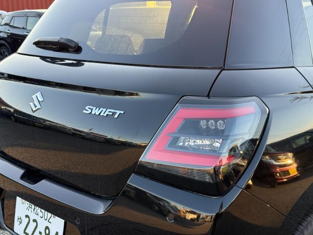 スイフト XG 登録済未使用車 スマートキー オートエアコン 盗難防止 サイドエアバッグ 電動格納式ドアミラー 横滑り防止 パワーステアリング パワーウインドウ エアコン エアバッグ ABS オートライト キーフリー(25枚目)