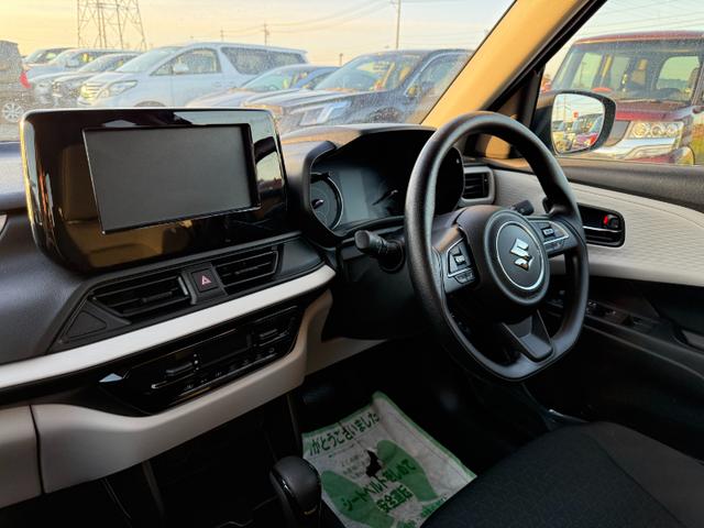 スイフト XG 登録済未使用車 スマートキー オートエアコン 盗難防止 サイドエアバッグ 電動格納式ドアミラー 横滑り防止 パワーステアリング パワーウインドウ エアコン エアバッグ ABS オートライト キーフリー(48枚目)