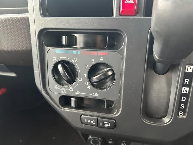 ルーミー Ｘ　ＡＣ　ＰＳ　ＰＷ　キーレス　スマート　集中Ｄ　電動Ｓ　コーナー　ＷエアＢ　ＡＢＳ　ＥＳＣ　イモビ　Ｗスルー　Ｐガラス　ＲＨ（29枚目）