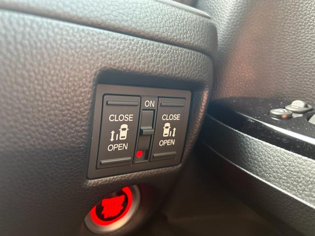 N-BOXカスタム AAC PS PW キーレス スマート 集中D 両電S コーナー WエアB SAB ABS ESC 盗難 イモビ Sヒーター Pガラス AW15 RH(39枚目)