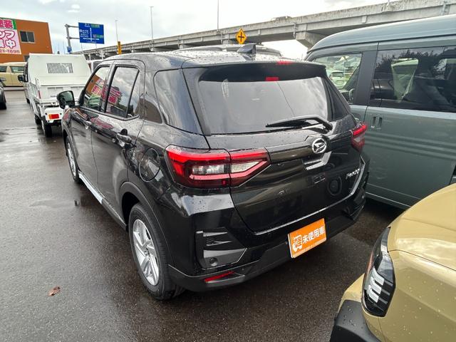 ロッキー オートエアコン プッシュスタート アルミホイール 盗難防止システム 衝突被害軽減ブレーキ アイドリングストップ 横滑り防止装置 クリアランスソナー(9枚目)