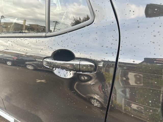 ロッキー オートエアコン プッシュスタート アルミホイール 盗難防止システム 衝突被害軽減ブレーキ アイドリングストップ 横滑り防止装置 クリアランスソナー(15枚目)