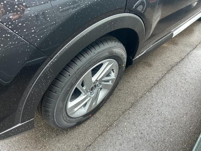 ロッキー オートエアコン プッシュスタート アルミホイール 盗難防止システム 衝突被害軽減ブレーキ アイドリングストップ 横滑り防止装置 クリアランスソナー(21枚目)