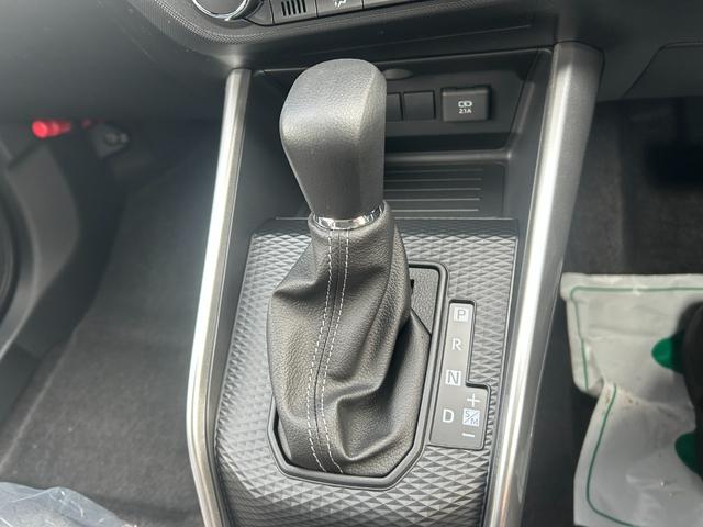 ロッキー オートエアコン プッシュスタート アルミホイール 盗難防止システム 衝突被害軽減ブレーキ アイドリングストップ 横滑り防止装置 クリアランスソナー(31枚目)