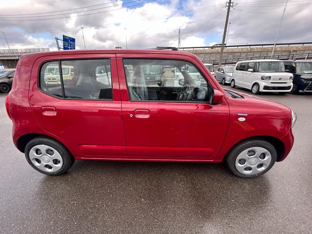 アルト ハイブリッドS デュアルカメラブレーキサポート ディスプレイオーディオ キーレスエントリー シートヒーター Bluetooth 衝突被害軽減ブレーキ アイドリングストップ 横滑り防止装置(32枚目)