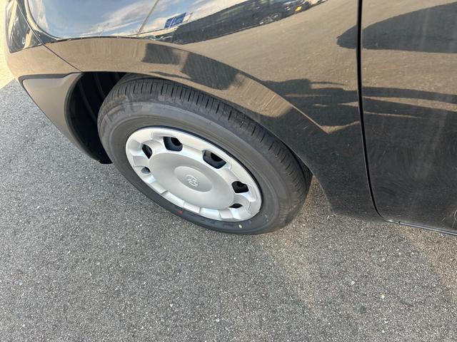 シエンタ 　オートエアコン　横滑り防止装置　オートライト　プッシュスタート　片側電動スライドドア　電動格納ミラー（21枚目）