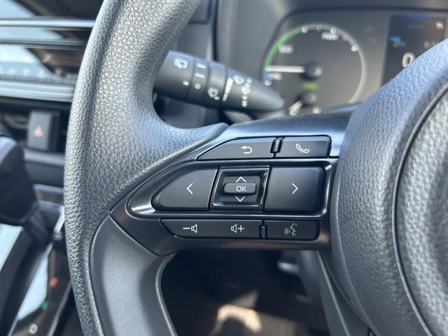 シエンタ 　オートエアコン　横滑り防止装置　オートライト　プッシュスタート　片側電動スライドドア　電動格納ミラー（34枚目）