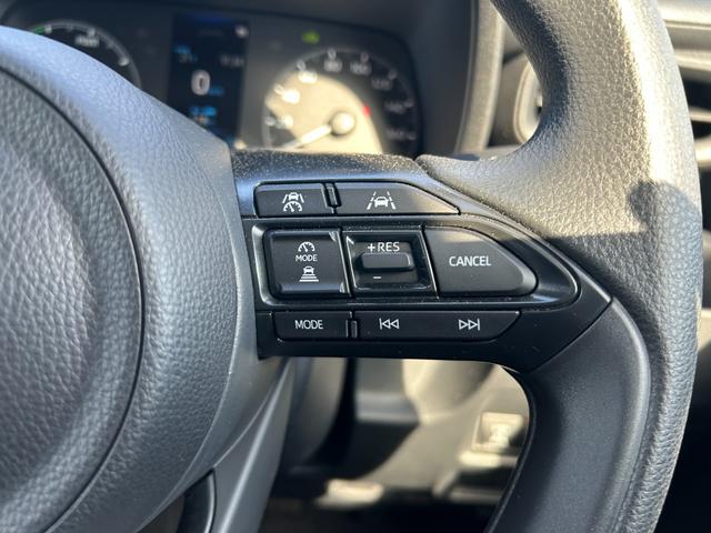 シエンタ 　オートエアコン　横滑り防止装置　オートライト　プッシュスタート　片側電動スライドドア　電動格納ミラー（35枚目）