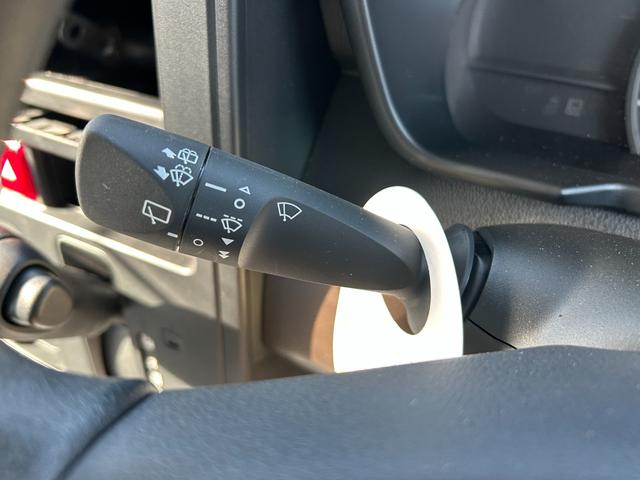 トール Ｘ　エアコン　オートライト　片側電動スライドドア　プッシュスタート　衝突被害軽減ブレーキ　アイドリングストップ　横滑り防止装置　クリアランスソナー（37枚目）