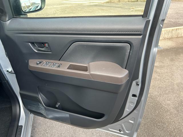 ルーミー Ｘ　エアコン　ＰＳ　ＰＷ　スマートキー　集中Ｄ　電動スライドドア　フルセグ　バックモニター　Ｗエアバッグ　ＡＢＳ　ＥＳＣ　Ｐガラス　ＥＴＣ（28枚目）