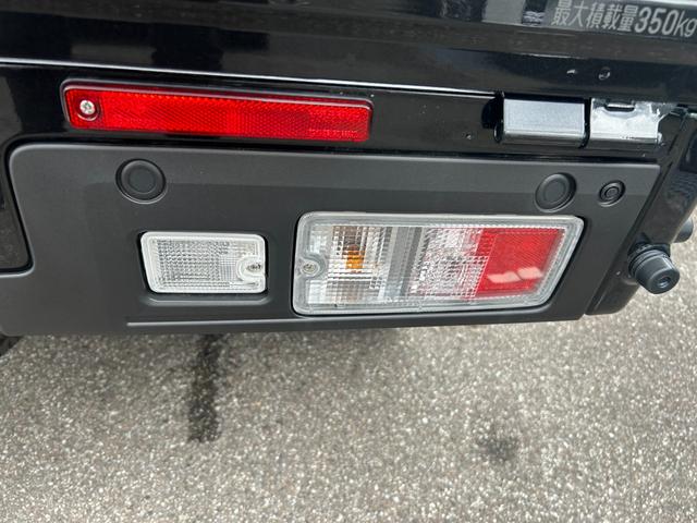 サンバートラック グランドキャブスマートアシスト 届出済未使用車 AC PS キーレス スマート 集中D 4WD コーナー 寒冷 WエアB ABS ESC イモビ Pガラス RH(14枚目)