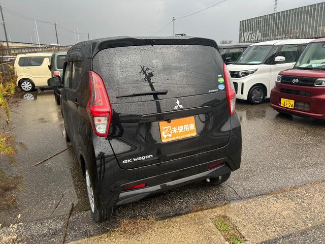 eKワゴン M エアコン PS PW キーレス 集中D 寒冷地仕様 Wエアバッグ ABS ESC シートヒーター ベンチシート Pガラス バックカメラ(10枚目)