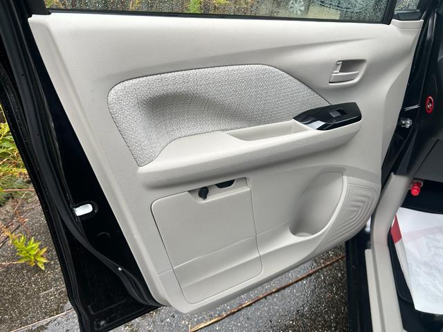 eKワゴン M エアコン PS PW キーレス 集中D 寒冷地仕様 Wエアバッグ ABS ESC シートヒーター ベンチシート Pガラス バックカメラ(24枚目)