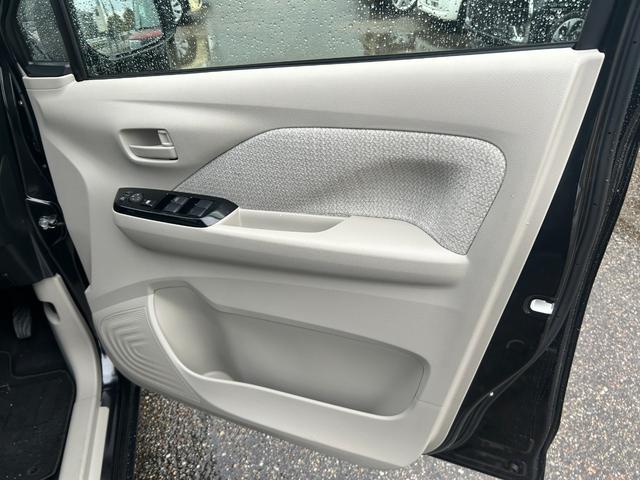 eKワゴン M エアコン PS PW キーレス 集中D 寒冷地仕様 Wエアバッグ ABS ESC シートヒーター ベンチシート Pガラス バックカメラ(32枚目)