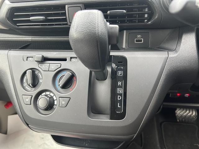 eKワゴン M エアコン PS PW キーレス 集中D 寒冷地仕様 Wエアバッグ ABS ESC シートヒーター ベンチシート Pガラス バックカメラ(38枚目)