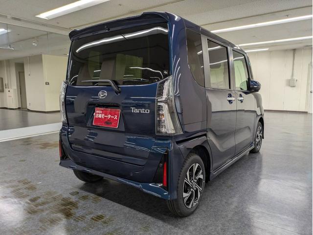 タント カスタムＸ　届出済未使用車　衝突被害軽減システム　盗難防止システム　アイドリングストップ　バックカメラ　シートヒーター　オートエアコン　ＬＥＤヘッドライト　スマートキー　両側電動スライドドア　純正ＡＷホイール（9枚目）