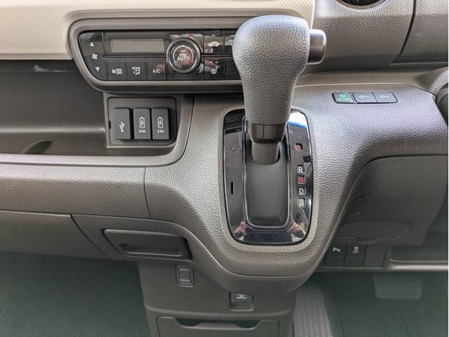 N-BOX L ナビ付 衝突被害軽減システム 盗難防止システム アイドリングストップ バックカメラ シートヒーター オートエアコン LEDヘッドライト スマートキー 電動スライド クルーズコントロール(44枚目)