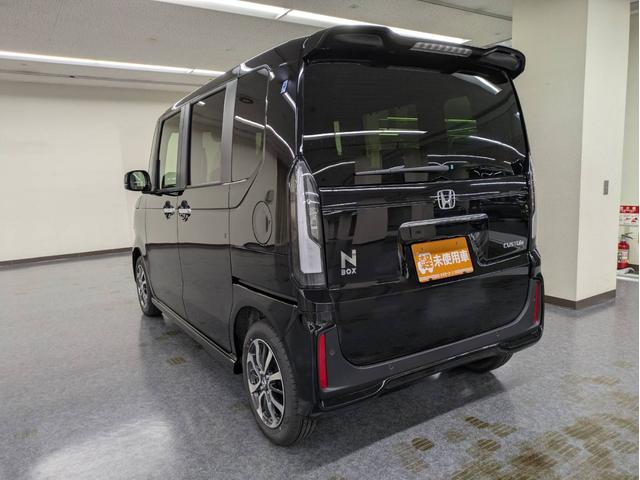 N-BOXカスタム ベースグレード 4WD 届出済未使用車 衝突被害軽減システム 盗難防止システム アイドリングストップ バックカメラ シートヒーター オートエアコン LEDヘッドライト スマートキー 電動スライド クルーズコントロール(12枚目)