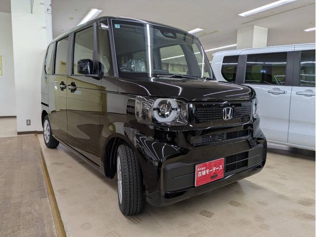 N-BOX ベースグレード 4WD 届出済未使用車 衝突被害軽減システム 盗難防止システム アイドリングストップ バックカメラ シートヒーター オートエアコン LEDヘッドライト スマートキー 電動スライド クルーズコントロール(4枚目)