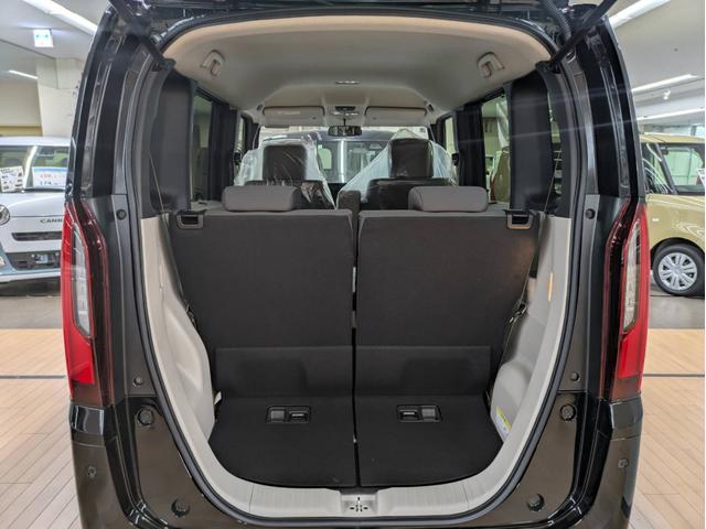 N-BOX ベースグレード 4WD 届出済未使用車 衝突被害軽減システム 盗難防止システム アイドリングストップ バックカメラ シートヒーター オートエアコン LEDヘッドライト スマートキー 電動スライド クルーズコントロール(12枚目)