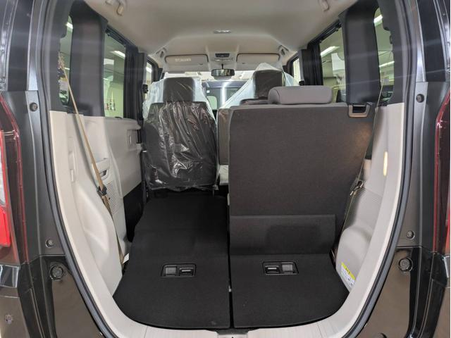 N-BOX ベースグレード 4WD 届出済未使用車 衝突被害軽減システム 盗難防止システム アイドリングストップ バックカメラ シートヒーター オートエアコン LEDヘッドライト スマートキー 電動スライド クルーズコントロール(13枚目)