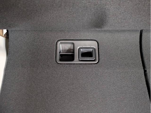 N-BOX ベースグレード 4WD 届出済未使用車 衝突被害軽減システム 盗難防止システム アイドリングストップ バックカメラ シートヒーター オートエアコン LEDヘッドライト スマートキー 電動スライド クルーズコントロール(15枚目)