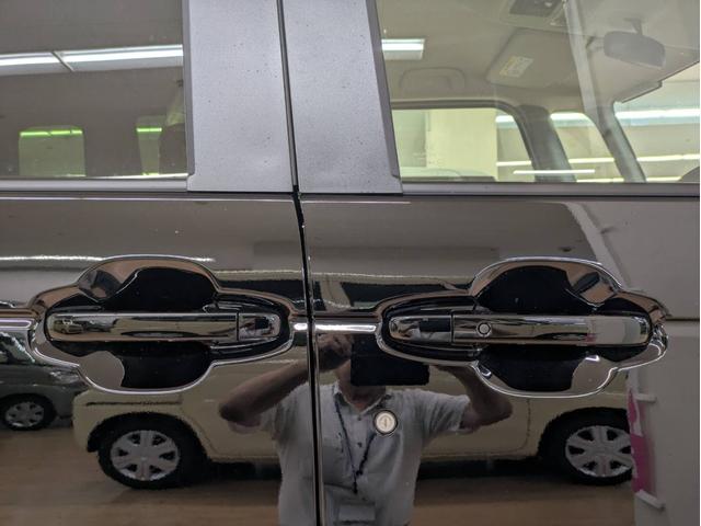 N-BOX ベースグレード 4WD 届出済未使用車 衝突被害軽減システム 盗難防止システム アイドリングストップ バックカメラ シートヒーター オートエアコン LEDヘッドライト スマートキー 電動スライド クルーズコントロール(53枚目)