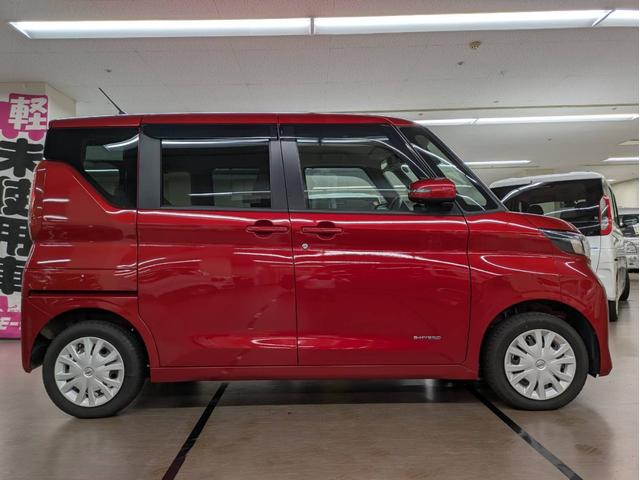 ルークス X 4WD 衝突被害軽減システム 盗難防止システム CVT オートライト アイドリングストップ バックカメラ シートヒーター オートエアコン スマートキー 電動スライドドア ハイブリット(8枚目)