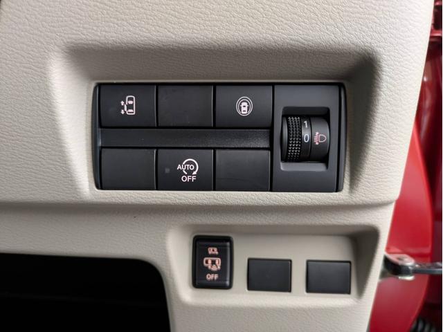 ルークス X 4WD 衝突被害軽減システム 盗難防止システム CVT オートライト アイドリングストップ バックカメラ シートヒーター オートエアコン スマートキー 電動スライドドア ハイブリット(34枚目)