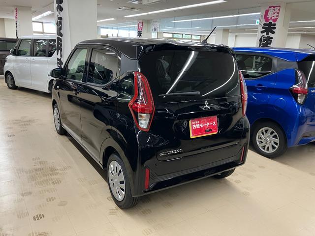 ｅＫワゴン Ｍ　届出済未使用車　衝突被害軽減システム　盗難防止システム　ＣＶＴ　オートライト　アイドリングストップ　バックカメラ　シートヒーター　キーレスエントリー（12枚目）