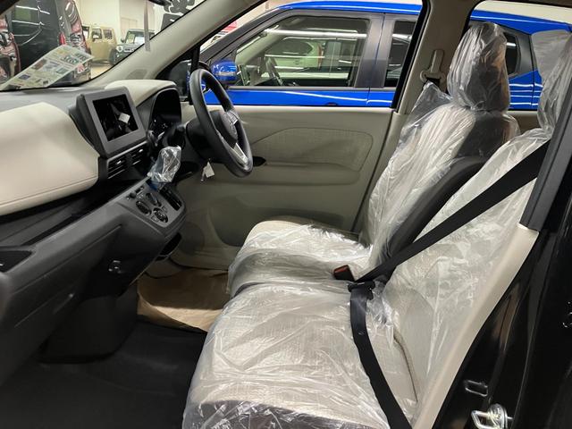 ｅＫワゴン Ｍ　届出済未使用車　衝突被害軽減システム　盗難防止システム　ＣＶＴ　オートライト　アイドリングストップ　バックカメラ　シートヒーター　キーレスエントリー（19枚目）