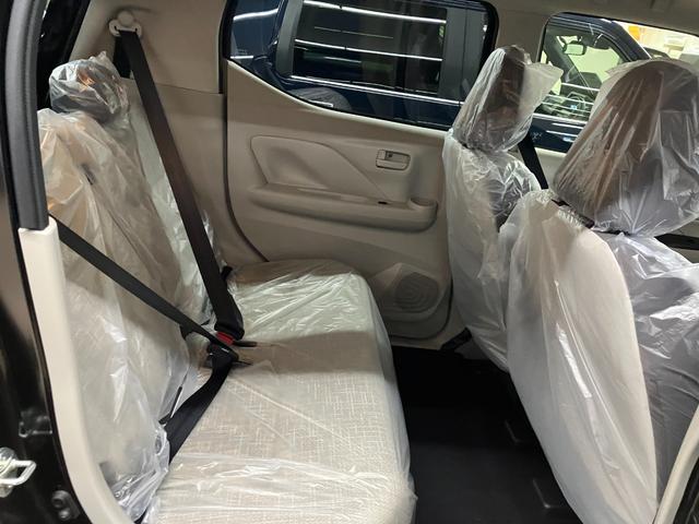 ｅＫワゴン Ｍ　届出済未使用車　衝突被害軽減システム　盗難防止システム　ＣＶＴ　オートライト　アイドリングストップ　バックカメラ　シートヒーター　キーレスエントリー（21枚目）