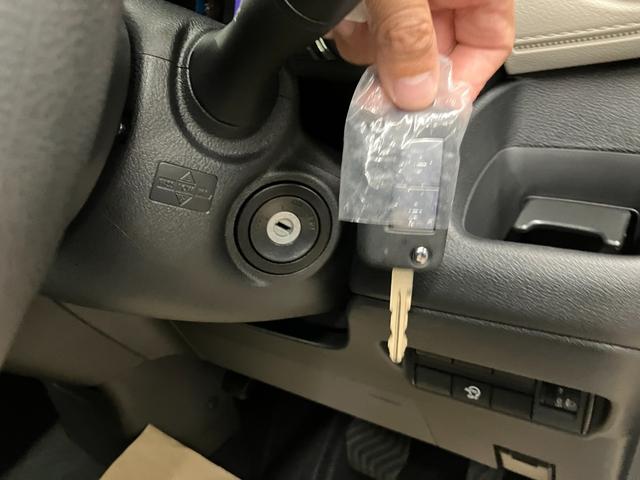 ｅＫワゴン Ｍ　届出済未使用車　衝突被害軽減システム　盗難防止システム　ＣＶＴ　オートライト　アイドリングストップ　バックカメラ　シートヒーター　キーレスエントリー（40枚目）