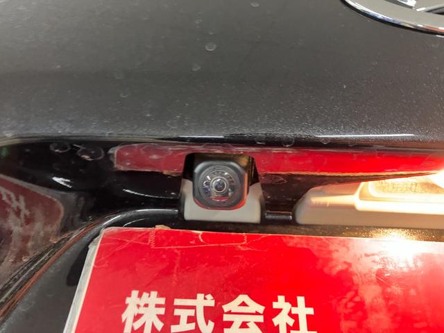 タント Ｘ　ナビ付　衝突被害軽減システム　盗難防止システム　ＣＶＴ　オートライト　アイドリングストップ　バックカメラ　シートヒーター　オートエアコン　ＬＥＤヘッドライト　スマートキー　電動スライドドア　ピラーレス（17枚目）