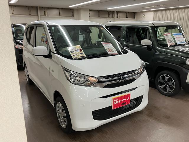 eKワゴン G 4WD 届出済未使用車 衝突被害軽減システム 盗難防止システム CVT オートライト アイドリングストップ バックカメラ シートヒーター オートエアコン スマートキー(5枚目)