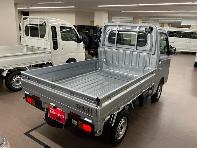 ハイゼットトラック スタンダード 農用スペシャル パートタイム4WD 届出済未使用車 衝突被害軽減システム オートライト エアコン アイドリングストップ 運転席助手席エアバッグ ABS パワーステアリング(12枚目)