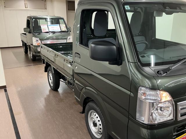 キャリイトラック KC パートタイム4WD 届出済未使用車 衝突被害軽減システム オートライト エアコン キーレスエントリー パワーウィンドウ アイドリングストップ AM/FMラジオ(8枚目)